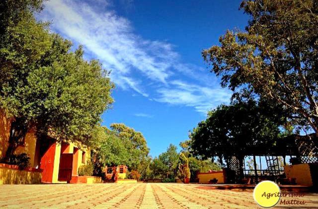 Agriturismo E Antica Fattoria Matteu Bed & Breakfast Teulada Luaran gambar
